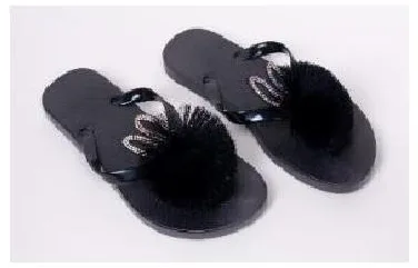 YO KLAPKI DAMSKIE  Z POMPONEM OFL-0037K - WL 2022