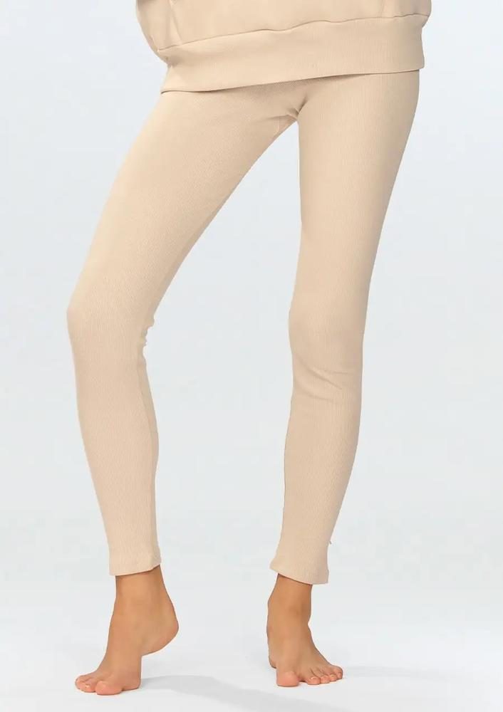 DKAREN LEGGINSY BAYO