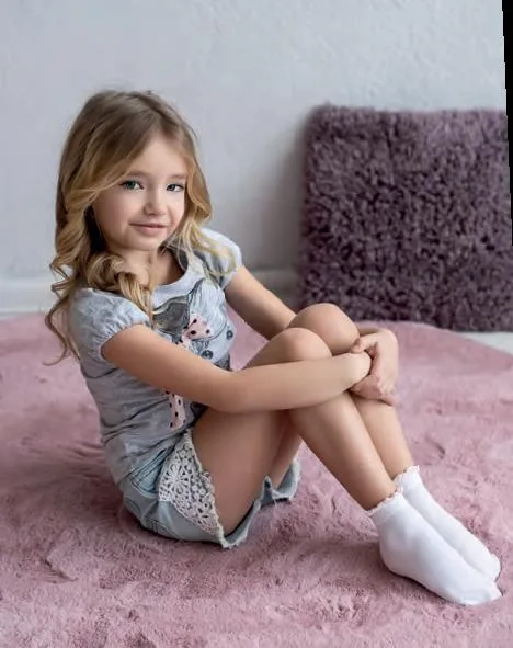 KNITTEX DR1904 - SKARPETKI CUTIE 40 DEN