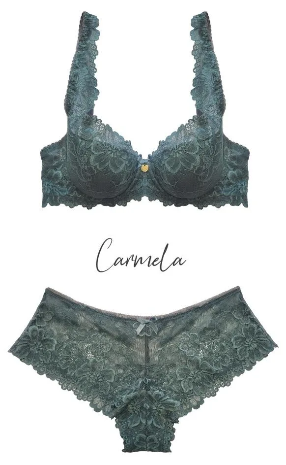 MAT BIUSTONOSZ CARMELA BIG M-053/22 J/Z 2022