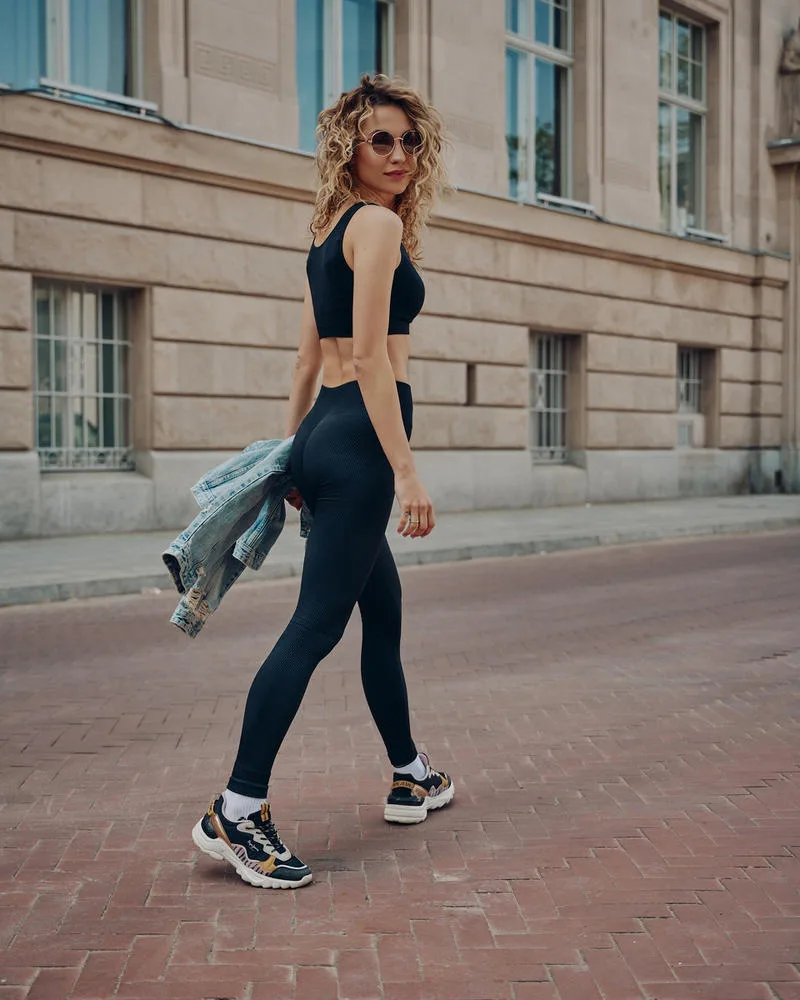 GABRIELLA SEAMLESS LEGGINGS RIB CODE S107