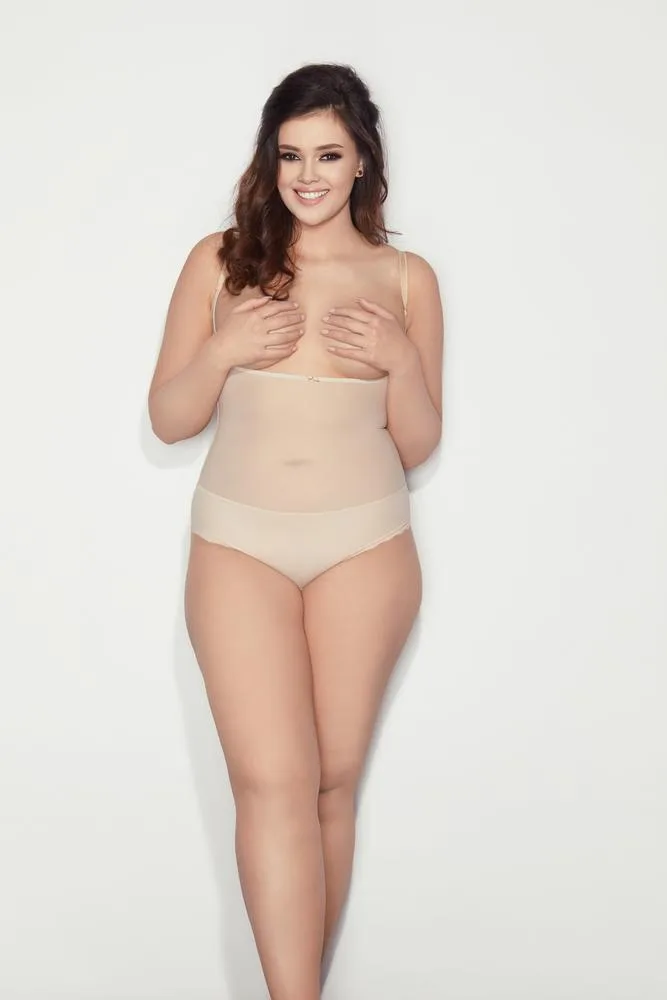 MODELUJĄCE GLAM BODY STRING - PURE BY MITEX