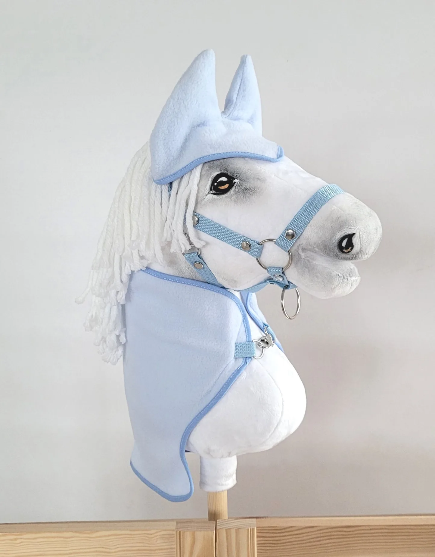 Zestaw dla Hobby Horse uniwersalny A4 i A5: polarowa derka + nauszniki – jasny niebieski