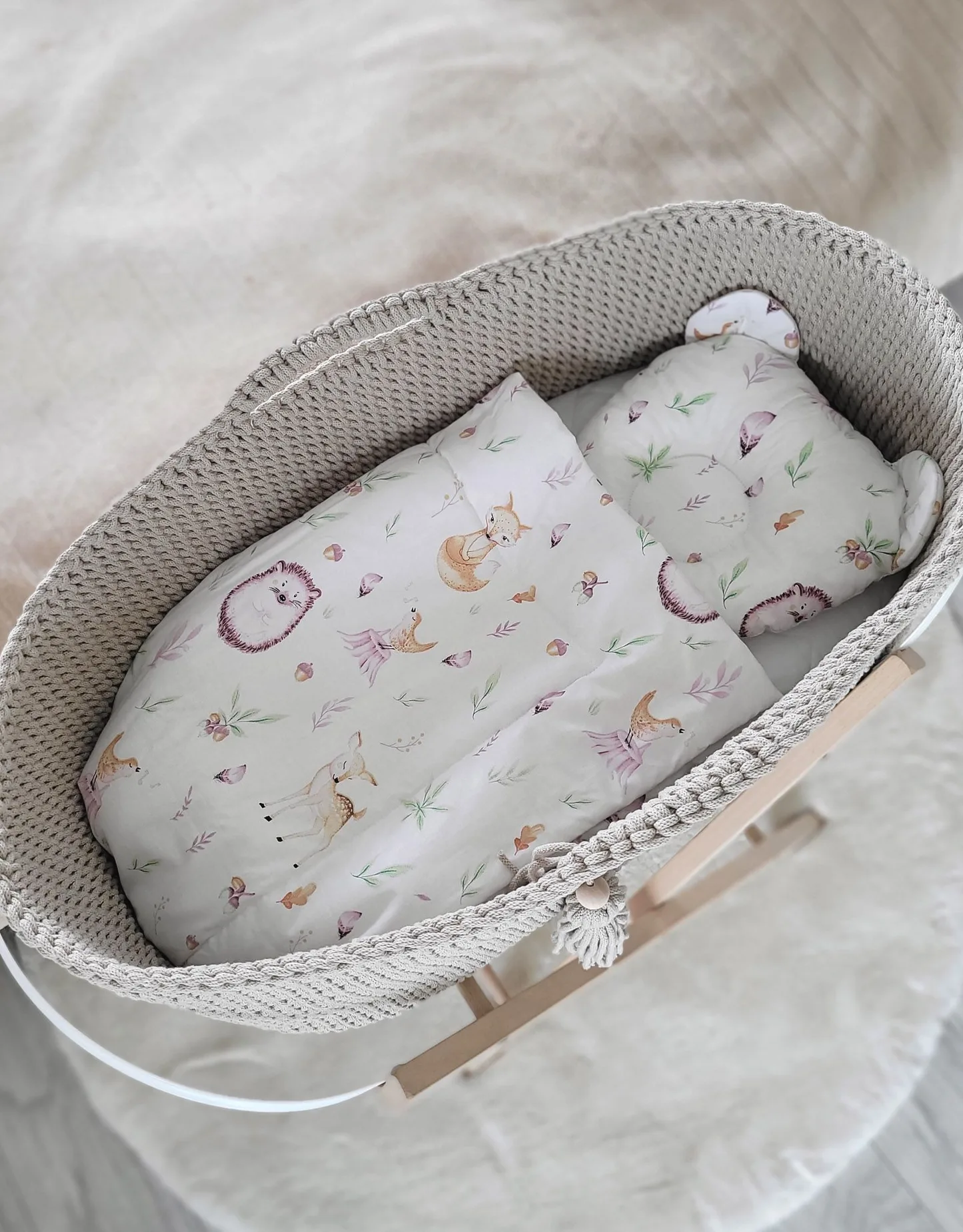 Kosz Mojżesza BOHO bawełniany Handmade z materacykiem - jasny beżowy