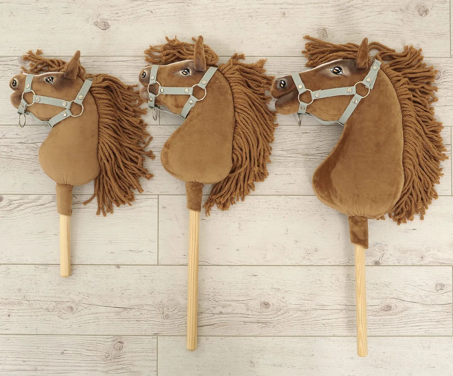 Hobby Horse Duży koń na kiju Premium - tarantowaty biało-brązowy z białą grzywą A3
