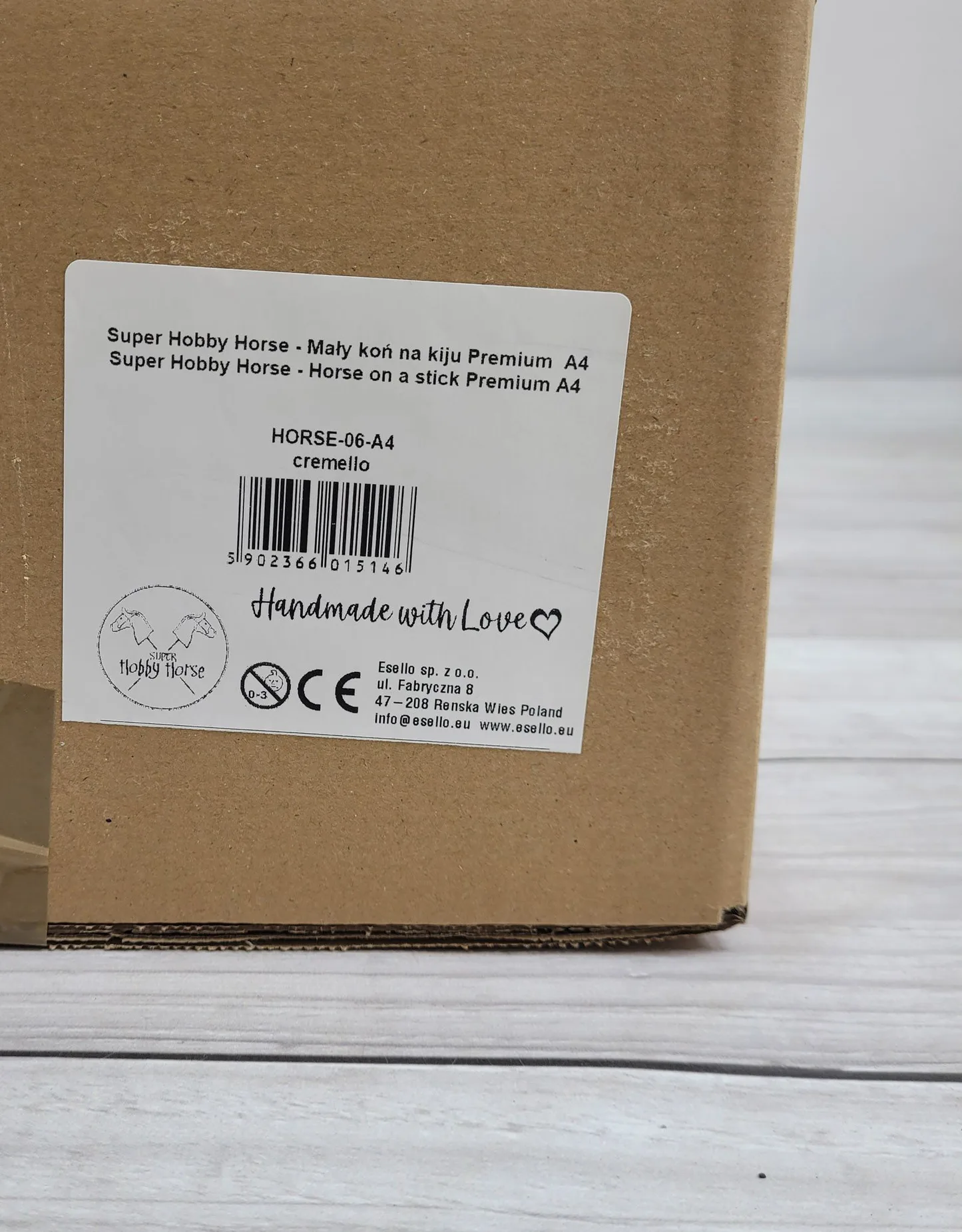 Hobby Horse Średni koń na kiju Premium kremowy cremello A4