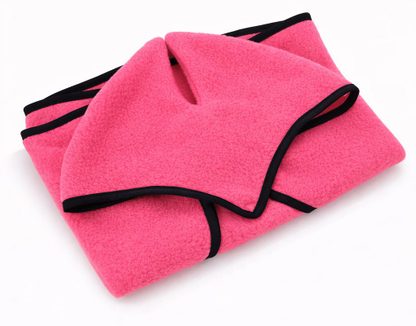 Zestaw dla Hobby Horse uniwersalny A4 i A5: polarowa derka + nauszniki – neon pink