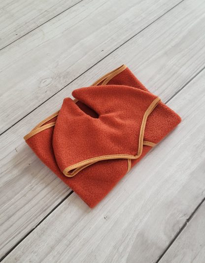 Zestaw dla Hobby Horse uniwersalny A4 i A5: polarowa derka + nauszniki – rudy