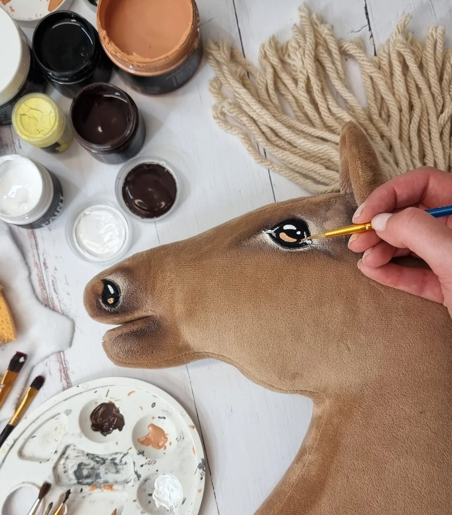 Hobby Horse Duży koń na kiju Premium - izabelowaty  A3