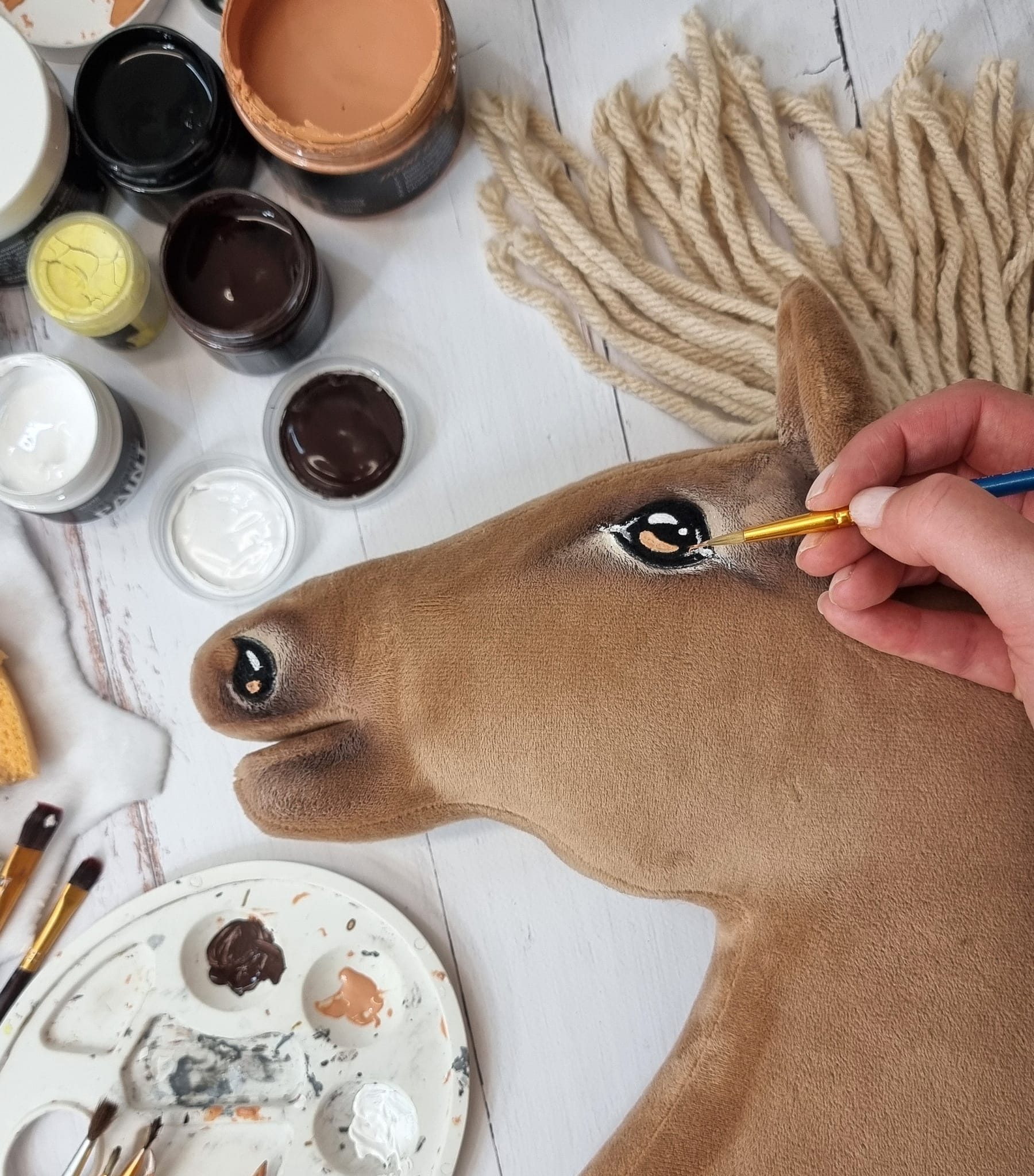 Hobby Horse Duży koń na kiju Premium - izabelowaty A3